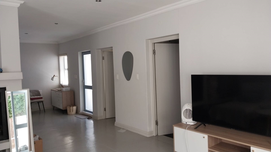 To Let 3 Bedroom Property for Rent in Big Bay Western Cape